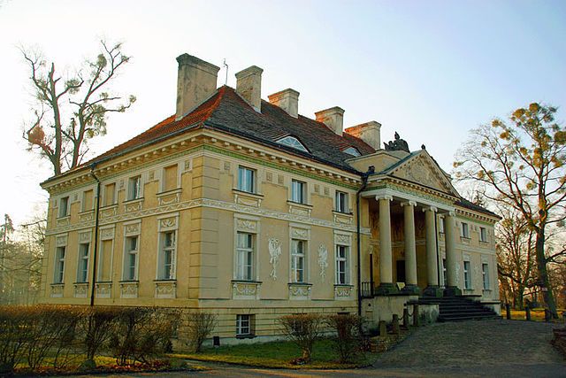 Muzeum w Lewkowie - Zespół Pałacowo - Parkowy