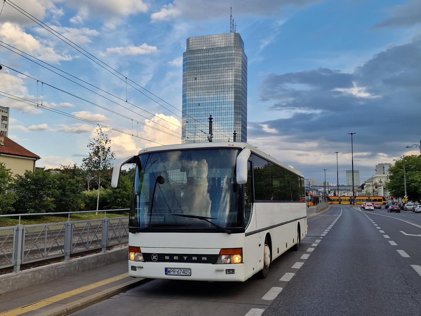 Aurelion Transport – transport na wycieczki szkolne i kolonie